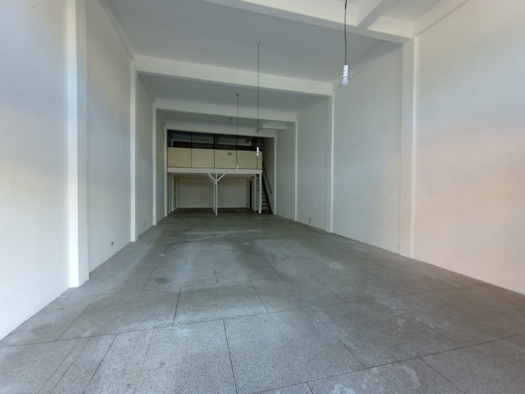Loja para locacao no Sao Francisco em Curitiba com 114,6m² por R$ 5.040,00