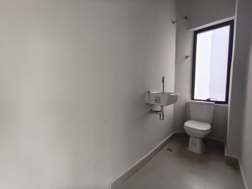 Conjunto Comercial / Sala para locacao no Centro em Curitiba com 432,26m² por R$ 14.400,00