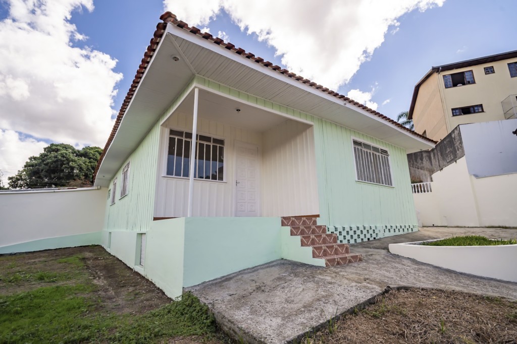 Casa Residencial para locacao no Vista Alegre em Curitiba com 120m² por R$ 3.840,00