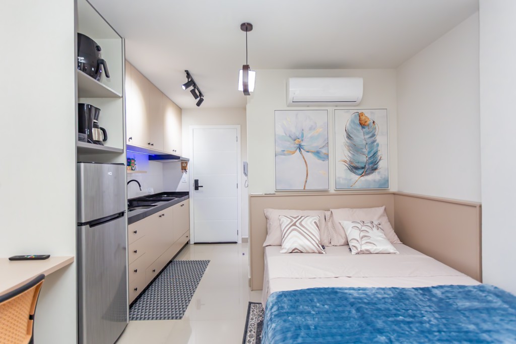 Apartamento para locacao no Centro em Curitiba com 28,77m² por R$ 2.820,00