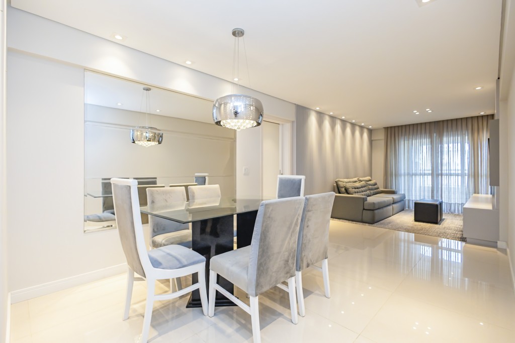 Apartamento para locacao no Alto da Rua XV em Curitiba com 138,31m² por R$ 7.800,00