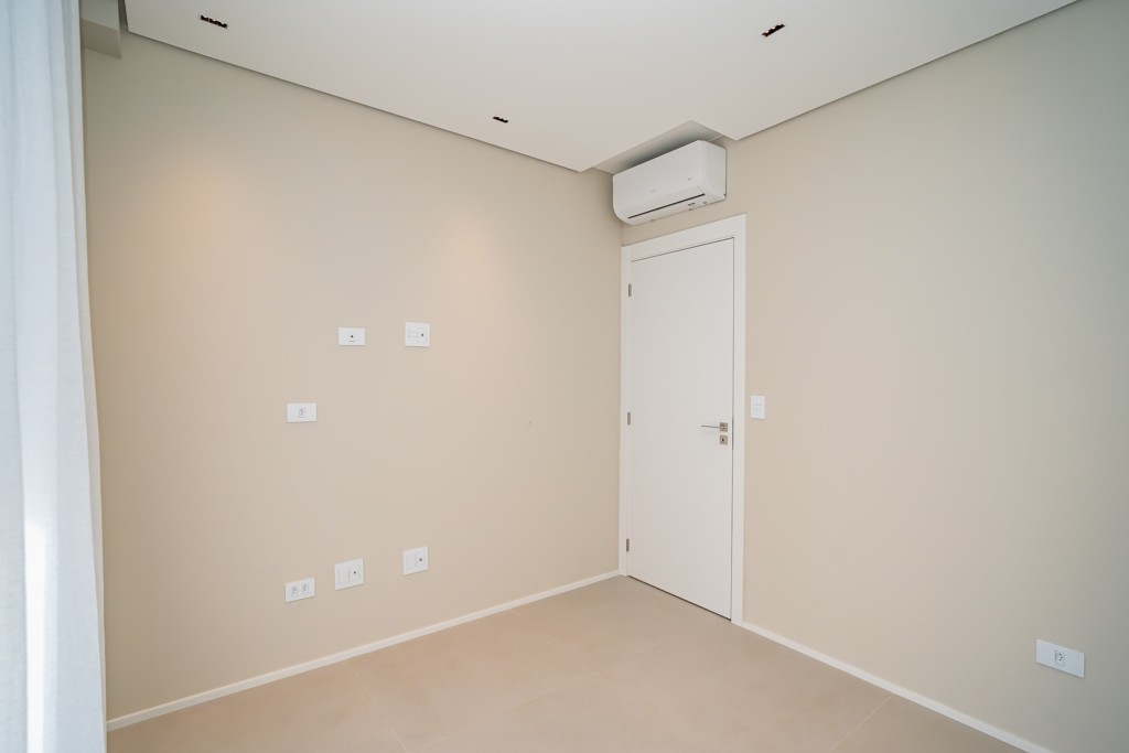 Apartamento para locacao no Bigorrilho em Curitiba com 56,56m² por R$ 4.200,00