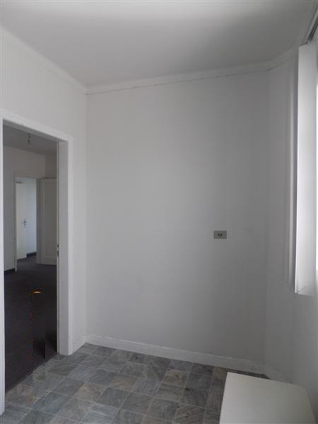 Conjunto Comercial / Sala para locacao no Centro em Curitiba com 110m² por R$ 2.040,00