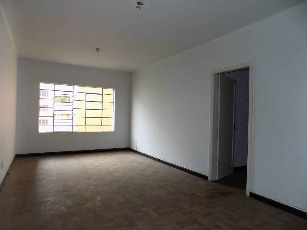 Conjunto Comercial / Sala para locacao no Centro em Curitiba com 110m² por R$ 2.040,00