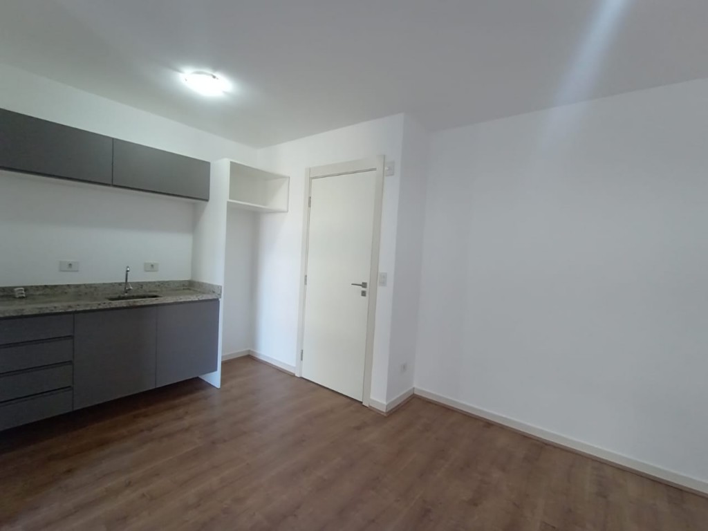Apartamento para locacao no Alto da Gloria em Curitiba com 35,76m² por R$ 2.040,00
