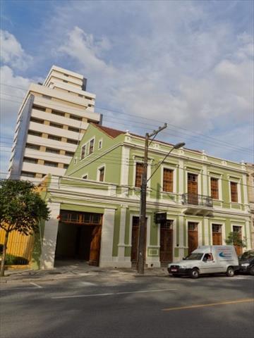 Apartamento para locacao no Centro em Curitiba com 38,2m² por R$ 2.040,00