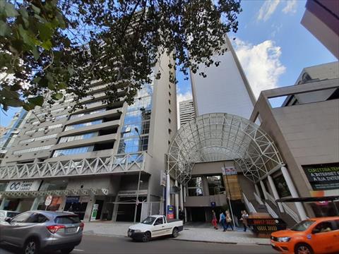 Loja para locacao no Centro em Curitiba com 391,7m² por R$ 7.200,00