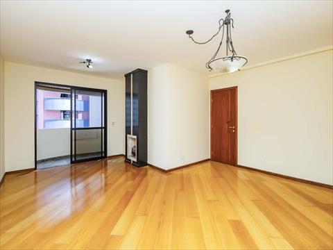Apartamento para locacao no Agua Verde em Curitiba com 147,7m² por R$ 5.400,00
