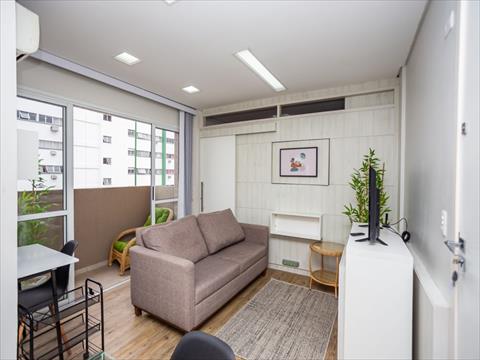 Apartamento para locacao no Centro em Curitiba com 75m² por R$ 2.760,00