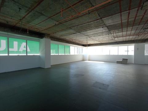 Conjunto Comercial / Sala para locacao no Alto da Gloria em Curitiba com 444,25m² por R$ 41.839,20