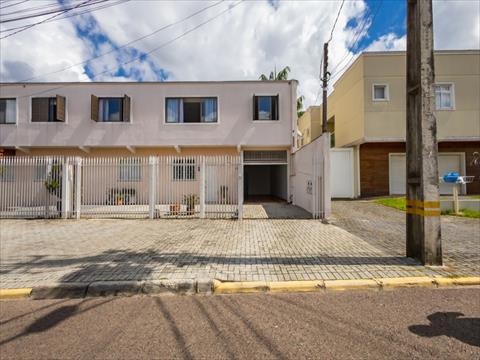 Casa Residencial para locacao no Bacacheri em Curitiba com 202m² por R$ 5.400,00