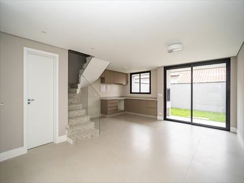 Sobrado para locacao no Guabirotuba em Curitiba com 167,84m² por R$ 6.600,00