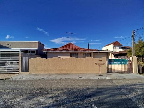 Casa Residencial para locacao no Cajuru em Curitiba com 180m² por R$ 4.560,00
