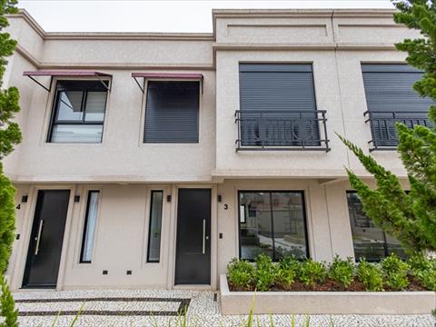Sobrado para locacao no Jardim Social em Curitiba com 179,95m² por R$ 7.200,00
