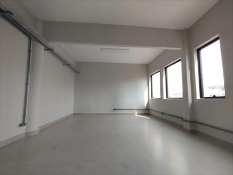 Conjunto Comercial / Sala para locacao no Centro em Curitiba com 29,58m² por R$ 1.200,00