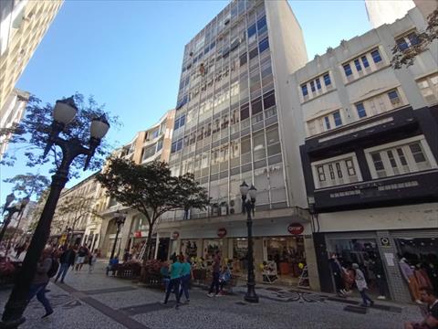 Conjunto Comercial / Sala para locacao no Centro em Curitiba com 29,35m² por R$ 840,00