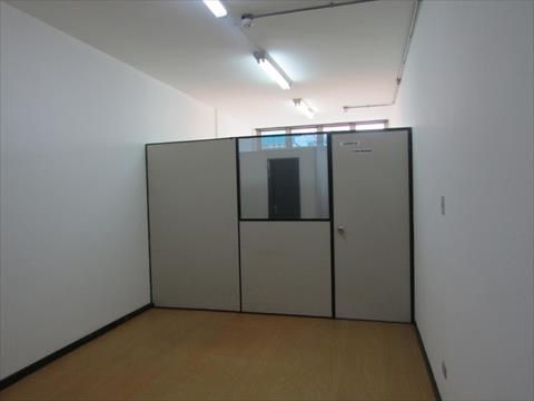 Conjunto Comercial / Sala para locacao no Centro em Curitiba com 43m² por R$ 600,00