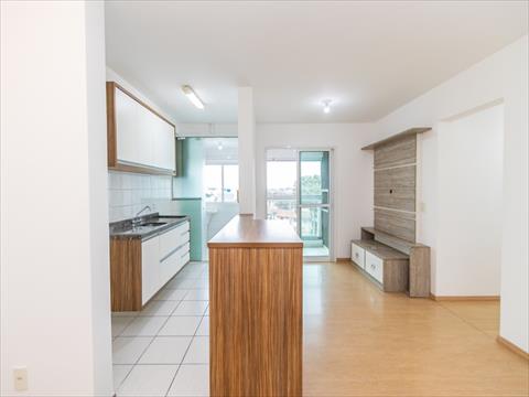 Apartamento para locacao no Orleans em Curitiba com 102,5m² por R$ 4.320,00