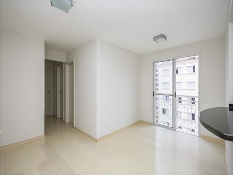 Apartamento para locacao no Agua Verde em Curitiba com 104,6m² por R$ 3.720,00
