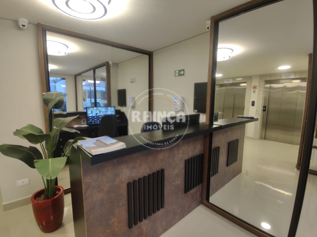 Studio para locacao no Centro em Curitiba com 24m² por R$ 2.750,00