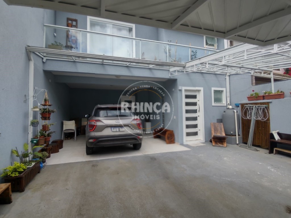 Sobrado para venda no Pilarzinho em Curitiba com 178m² por R$ 890.000,00