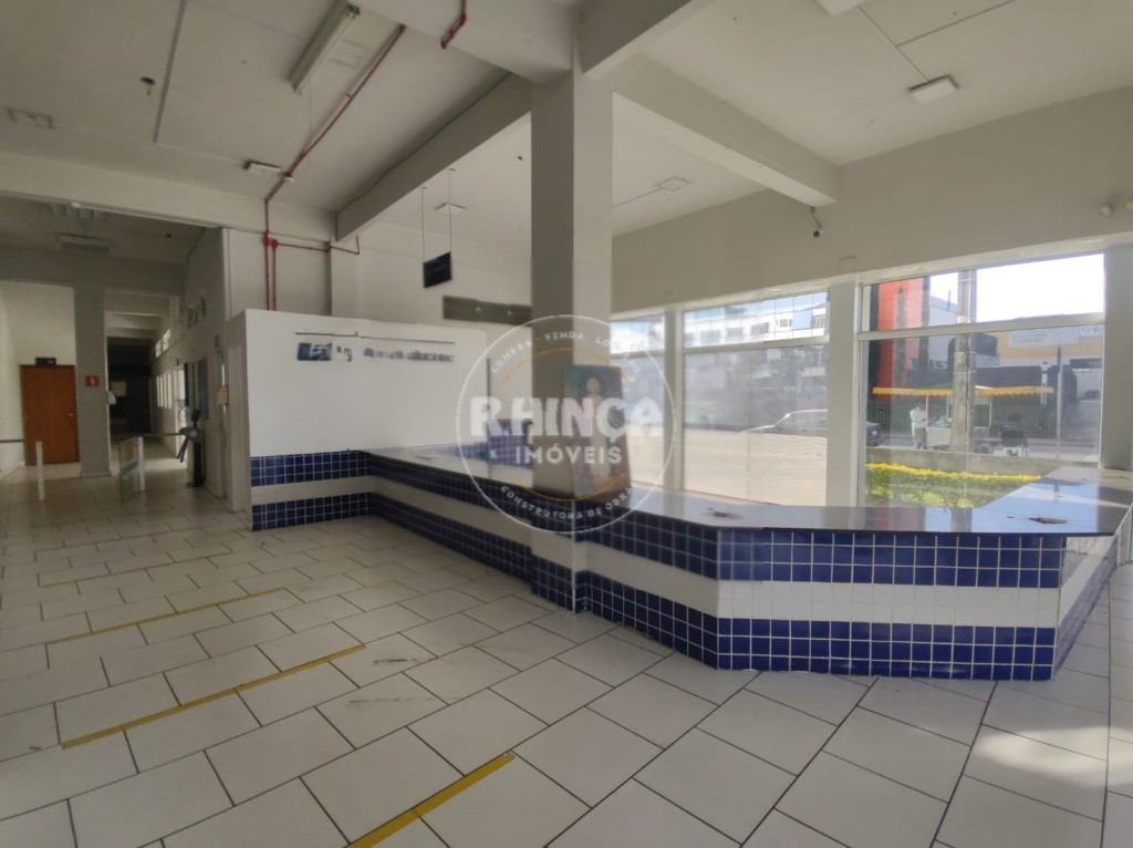 Predio para locacao no Novo Mundo em Curitiba com 2,890m² por R$ 61.250,00