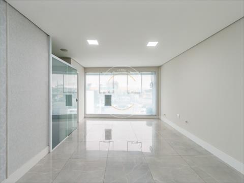 Sala para locacao no Capao Raso em Curitiba com 50m² por R$ 2.250,00