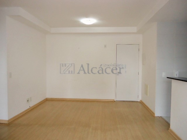Apartamento para locacao no Champagnat em Curitiba com 103m² por R$ 4.750,00