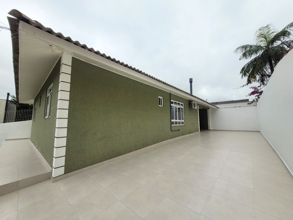 Casa Residencial para locacao no Santo Inacio em Curitiba com 600m² por R$ 4.875,00