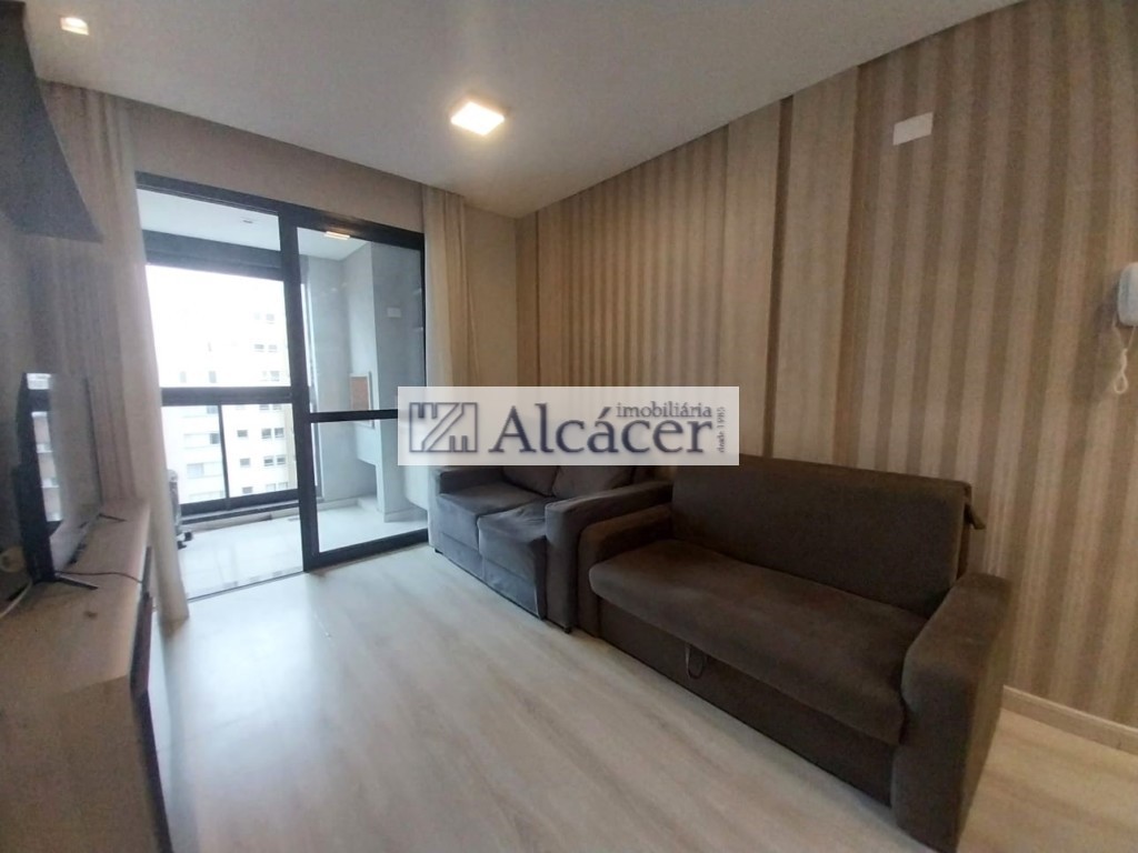 Apartamento para locacao no Champagnat em Curitiba com 101m² por R$ 4.375,00
