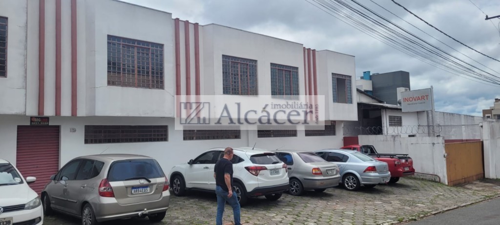 Barracão_galpão para venda no Boneca do Iguacu em Sao Jose dos Pinhais com 1.260m² por R$ 2.500.000,00