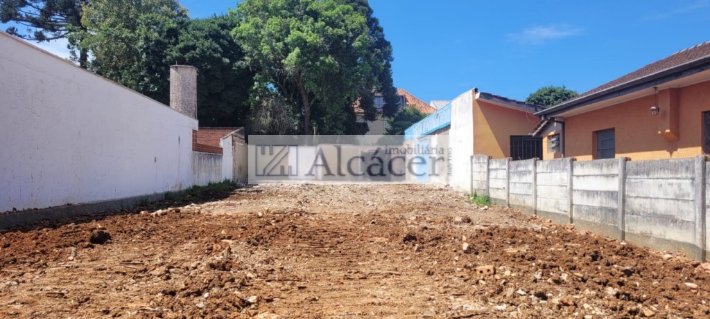 Terreno para venda no Centro Civico em Curitiba com 484m² por R$ 850.000,00