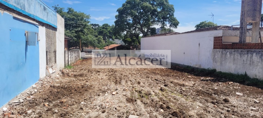 Terreno para venda no Centro Civico em Curitiba com 484m² por R$ 850.000,00