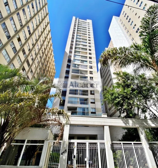 Apartamento para locacao no Centro em Curitiba com 121,48m² por R$ 4.625,00