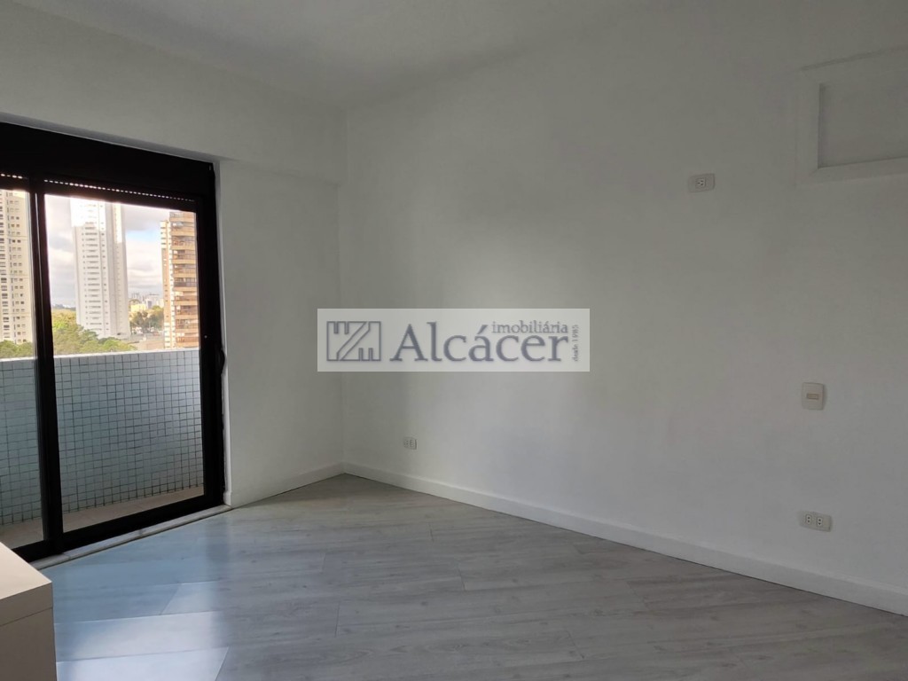 Apartamento à venda em Ecoville, Curitiba — Imobiliária Razão