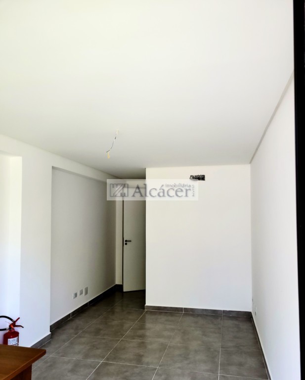 Cjto Comercial_sala para venda no Sao Francisco em Curitiba com 26,73m² por R$ 174.350,00