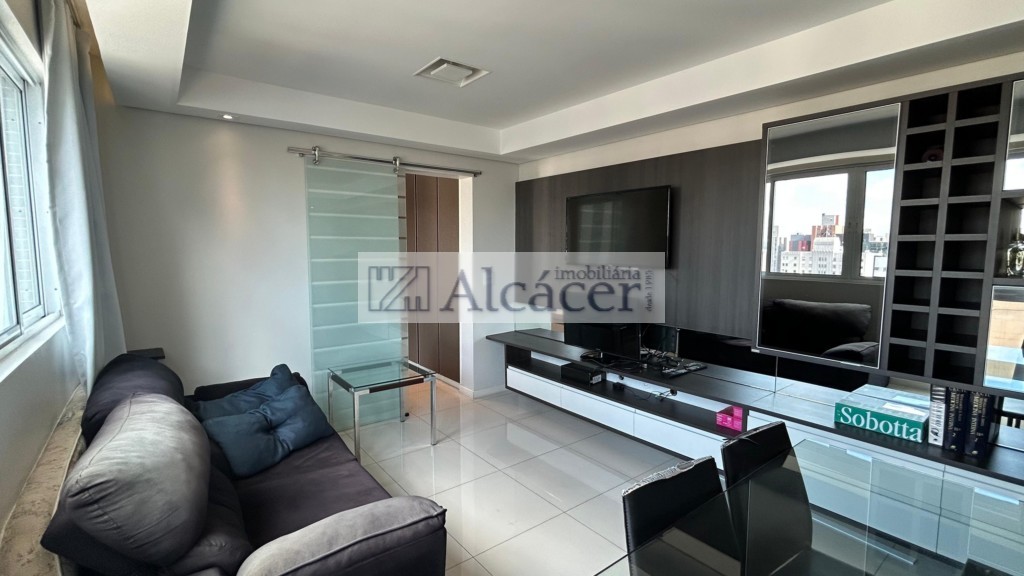 Apartamento para locacao no Centro em Curitiba com 89m² por R$ 4.375,00