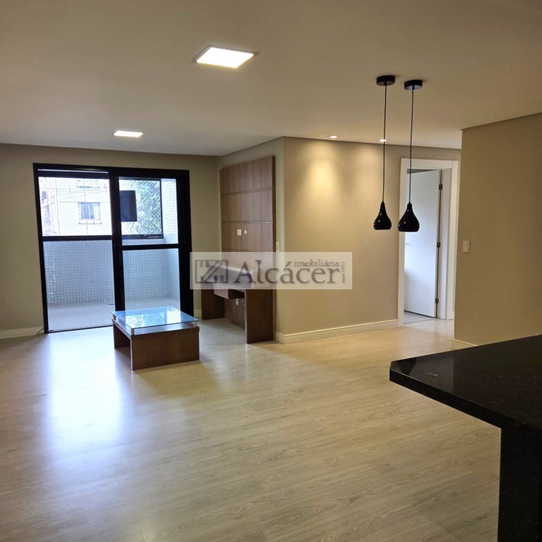 Apartamento para locacao no Alto da Rua XV em Curitiba com 125,99m² por R$ 6.875,00