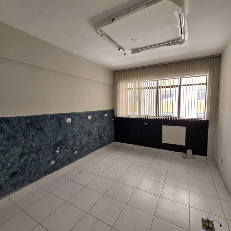 Cjto Comercial_sala para locacao no Bigorrilho em Curitiba com 33m² por R$ 1.125,00