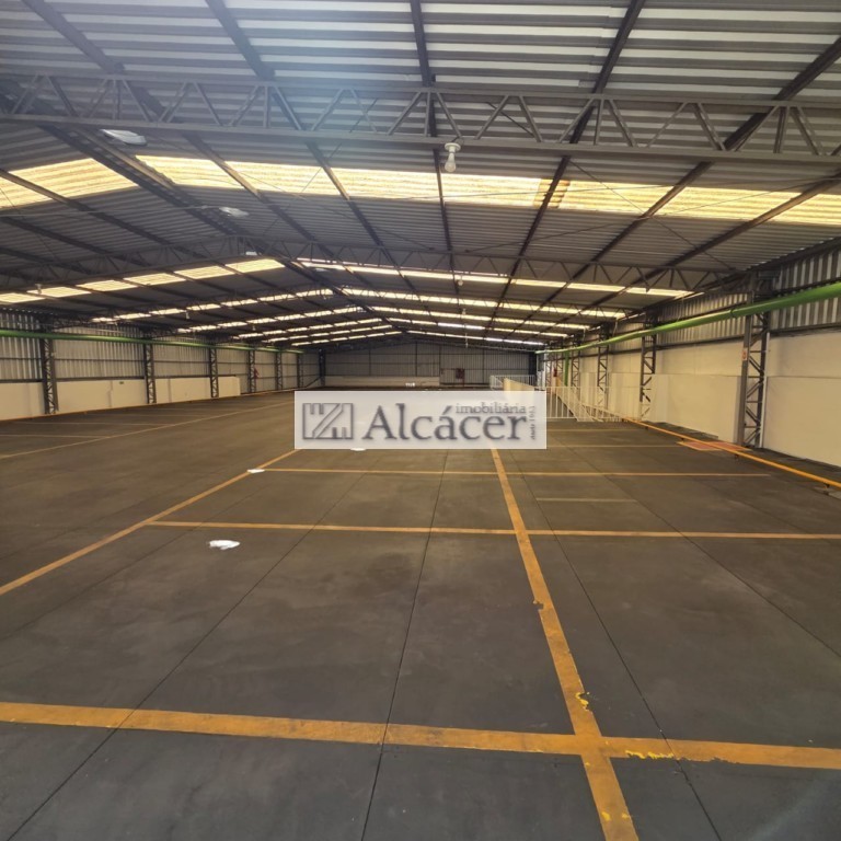 Barracão_galpão para locacao no Centro em Curitiba com 2.031m² por R$ 30.000,00