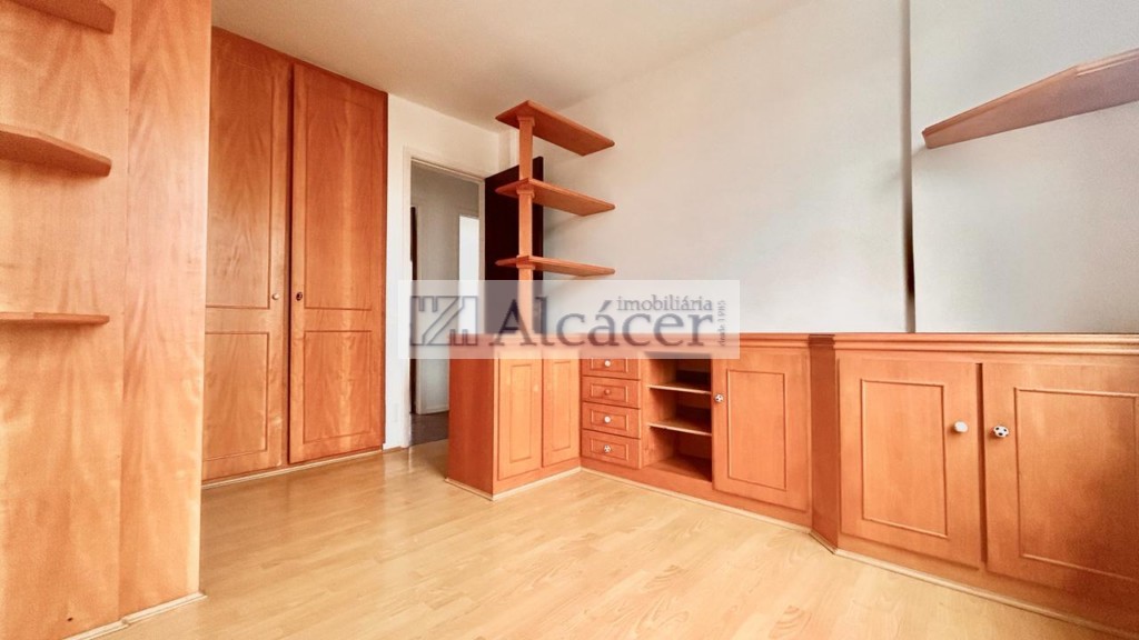 Apartamento para venda no Centro em Curitiba com 145m² por R$ 650.000,00
