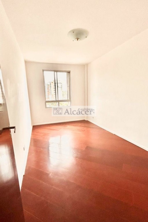 Apartamento para venda no Centro em Curitiba com 145m² por R$ 650.000,00