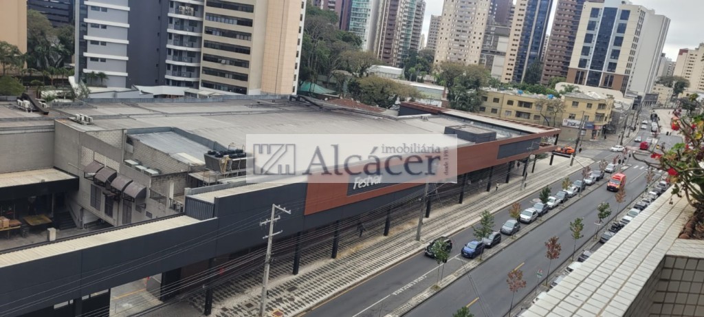 Apartamento para venda no Agua Verde em Curitiba com 180m² por R$ 895.000,00