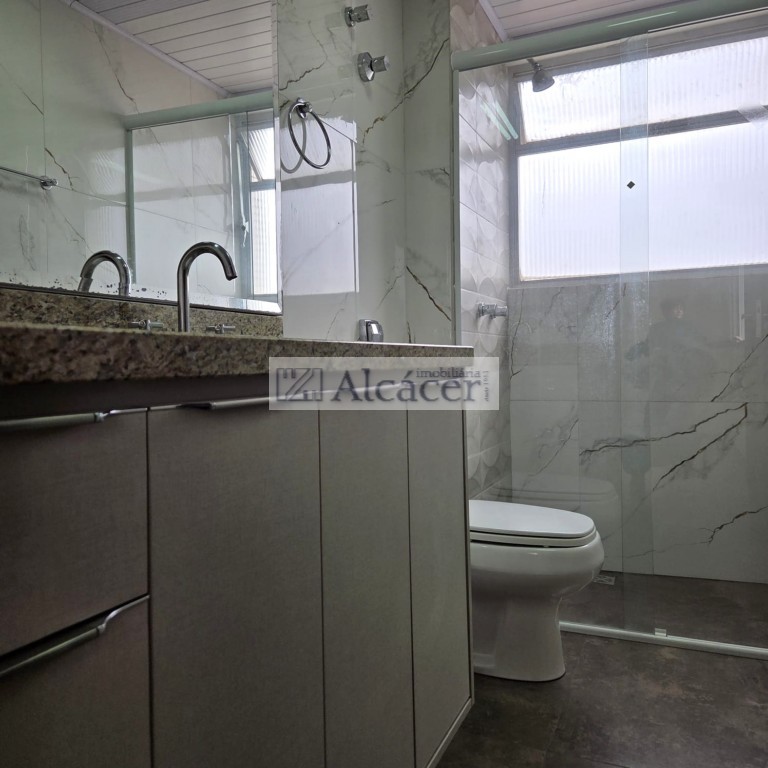 Apartamento para locacao no Juveve em Curitiba com 133,02m² por R$ 3.750,00