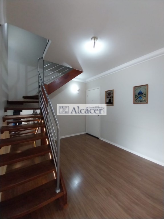 Cobertura para locacao no Mossungue em Curitiba com 210m² por R$ 10.000,00