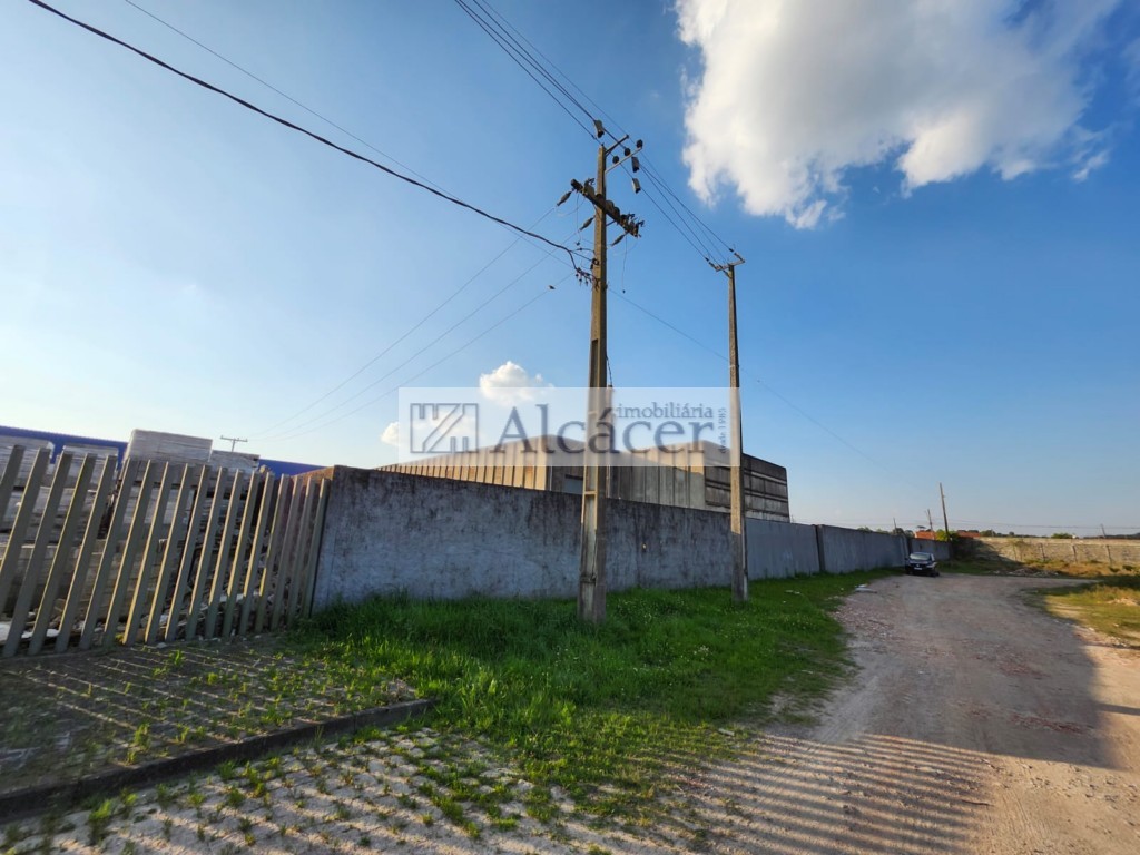 Barracão_galpão para venda no Ipe em Sao Jose dos Pinhais com 2.200m² por R$ 6.800.000,00