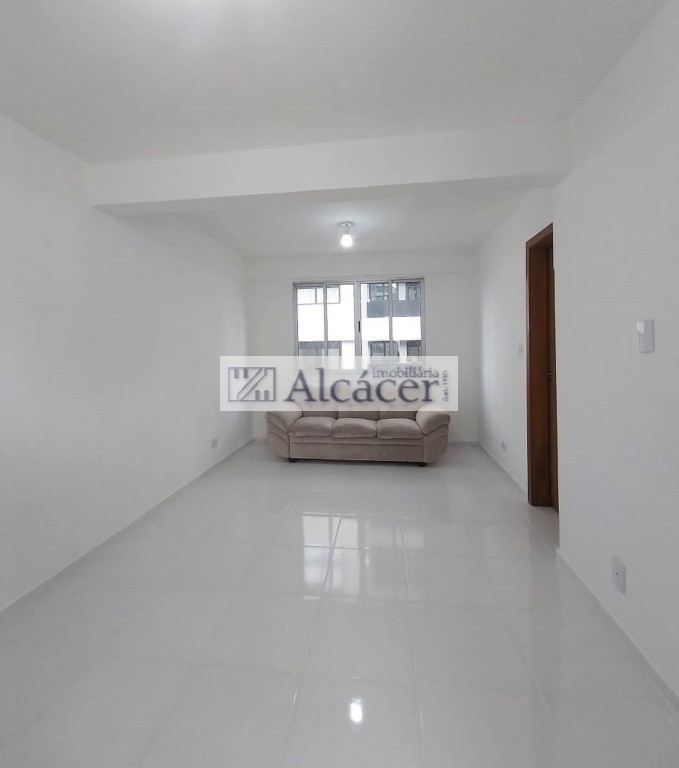 Kitinet para locacao no Bigorrilho em Curitiba com 45m² por R$ 1.875,00