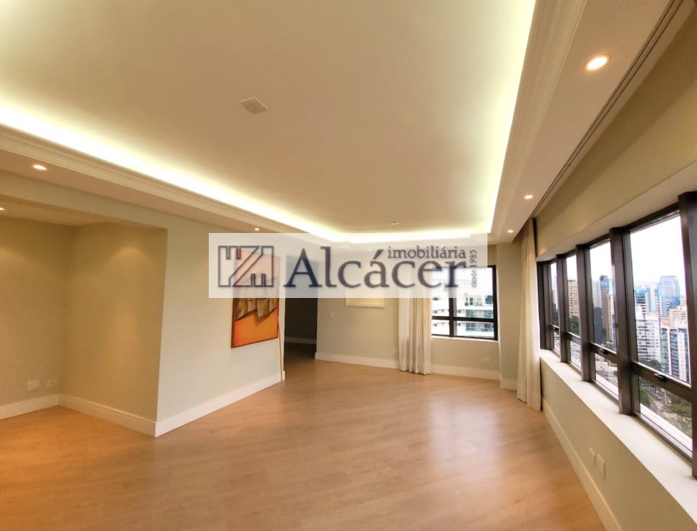 Apartamento para venda no Mossungue em Curitiba com 318m² por R$ 2.950.000,00