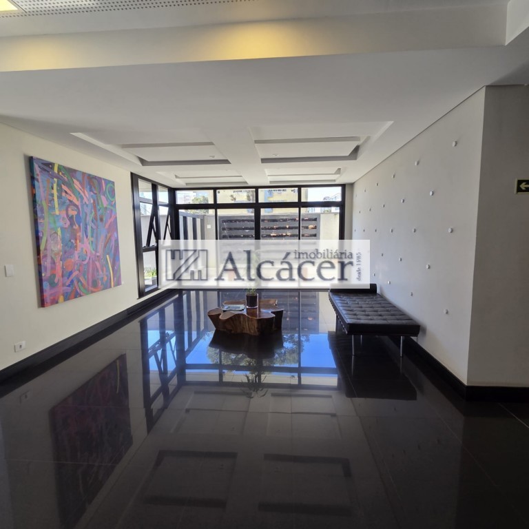 Apartamento para locacao no Sao Francisco em Curitiba com 77m² por R$ 5.125,00