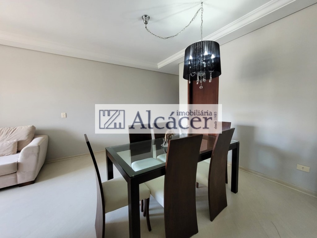 Apartamento para locacao no Bigorrilho em Curitiba com 136m² por R$ 4.500,00